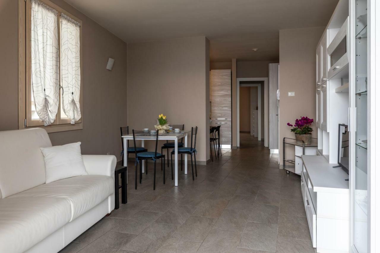 Casa Mari Fronte Lago Salò Dış mekan fotoğraf